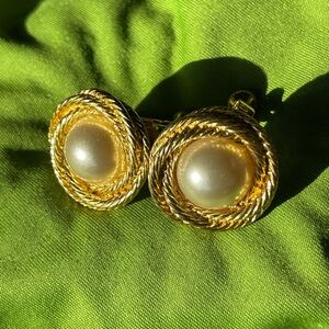 Napier Gold-Tone Twisted Rope Pearl Earrings Signed 1950s twist on